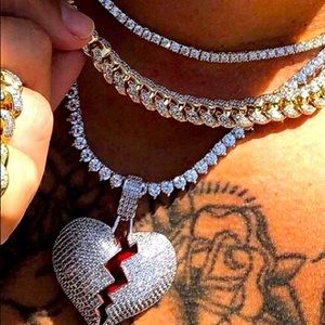 🔥 Icy Bling Heartbreaker Necklace 🔥